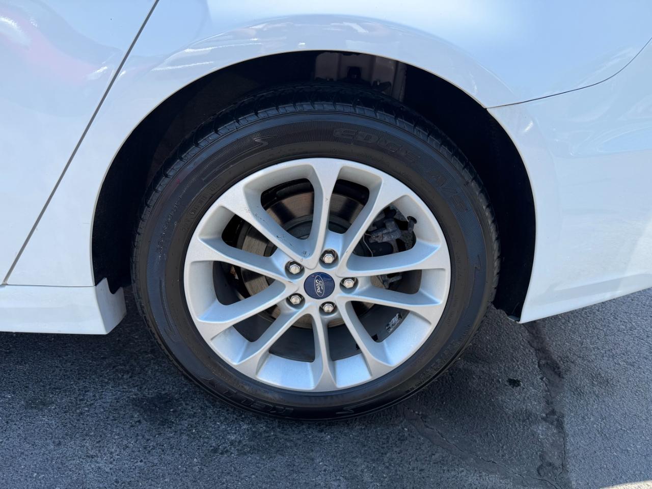Ford Fusion SE 2020