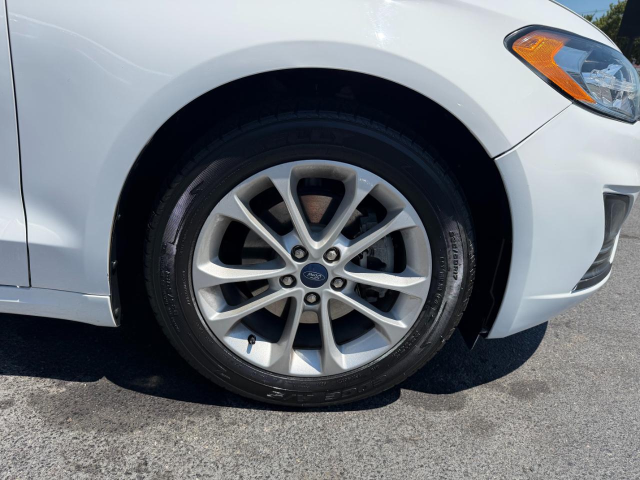 Ford Fusion SE 2020