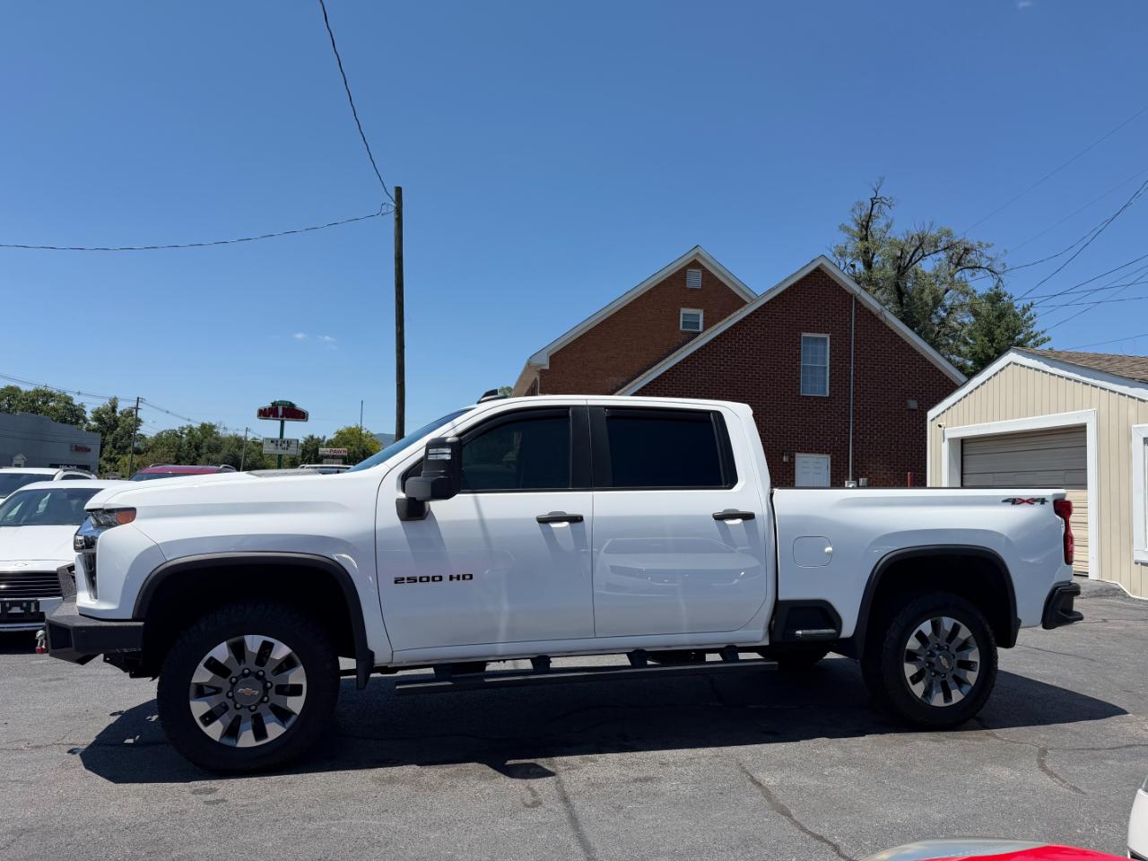 Chevrolet Silverado 2500HD Custom Crew Cab Short Box 4WD 2023