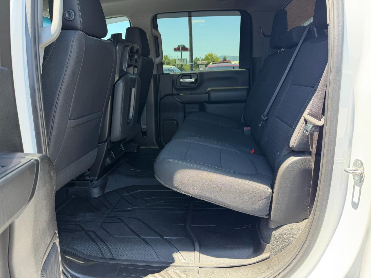 Chevrolet Silverado 2500HD Custom Crew Cab Short Box 4WD 2023