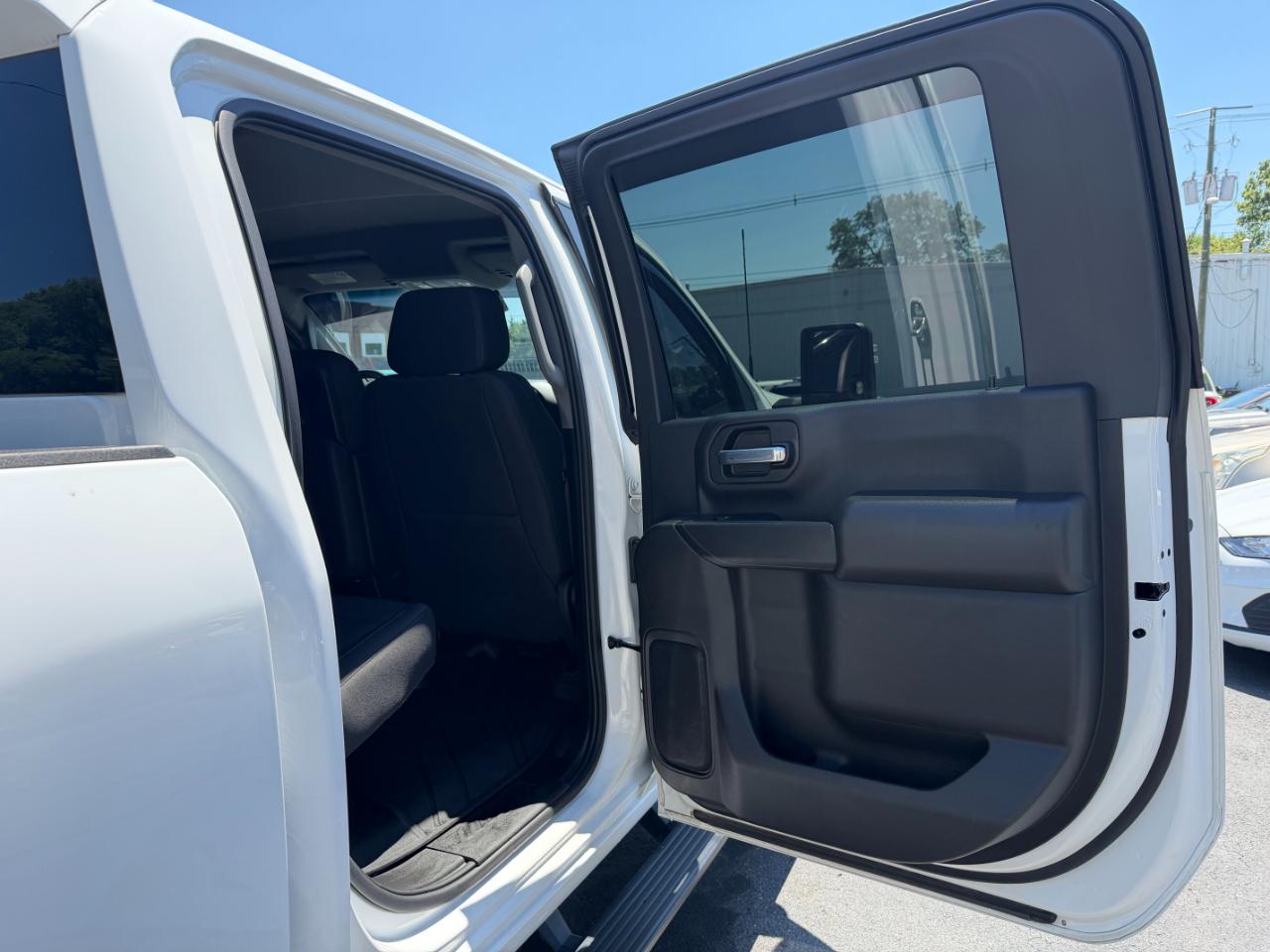 Chevrolet Silverado 2500HD Custom Crew Cab Short Box 4WD 2023