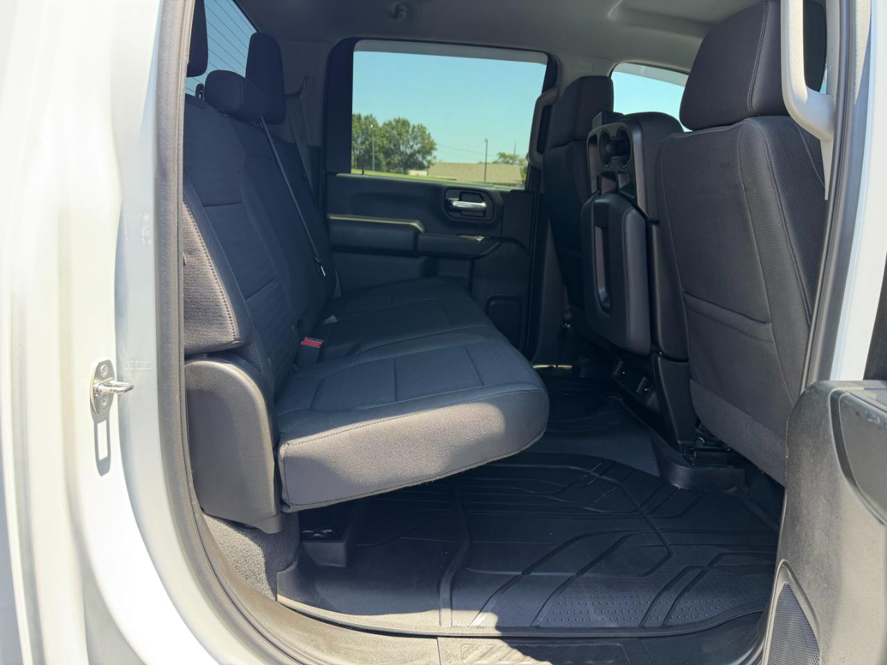 Chevrolet Silverado 2500HD Custom Crew Cab Short Box 4WD 2023