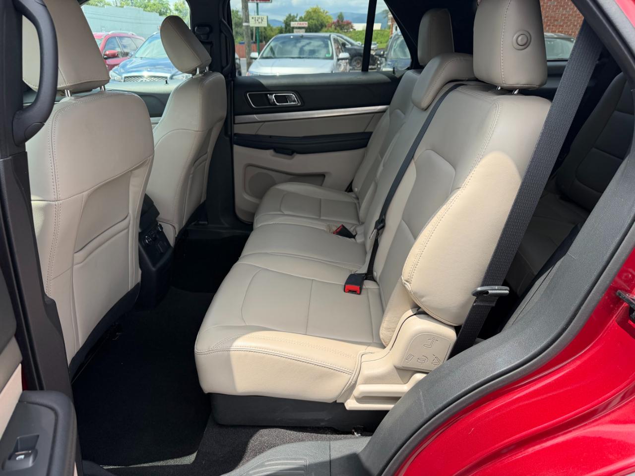 Ford Explorer XLT 4WD 2019