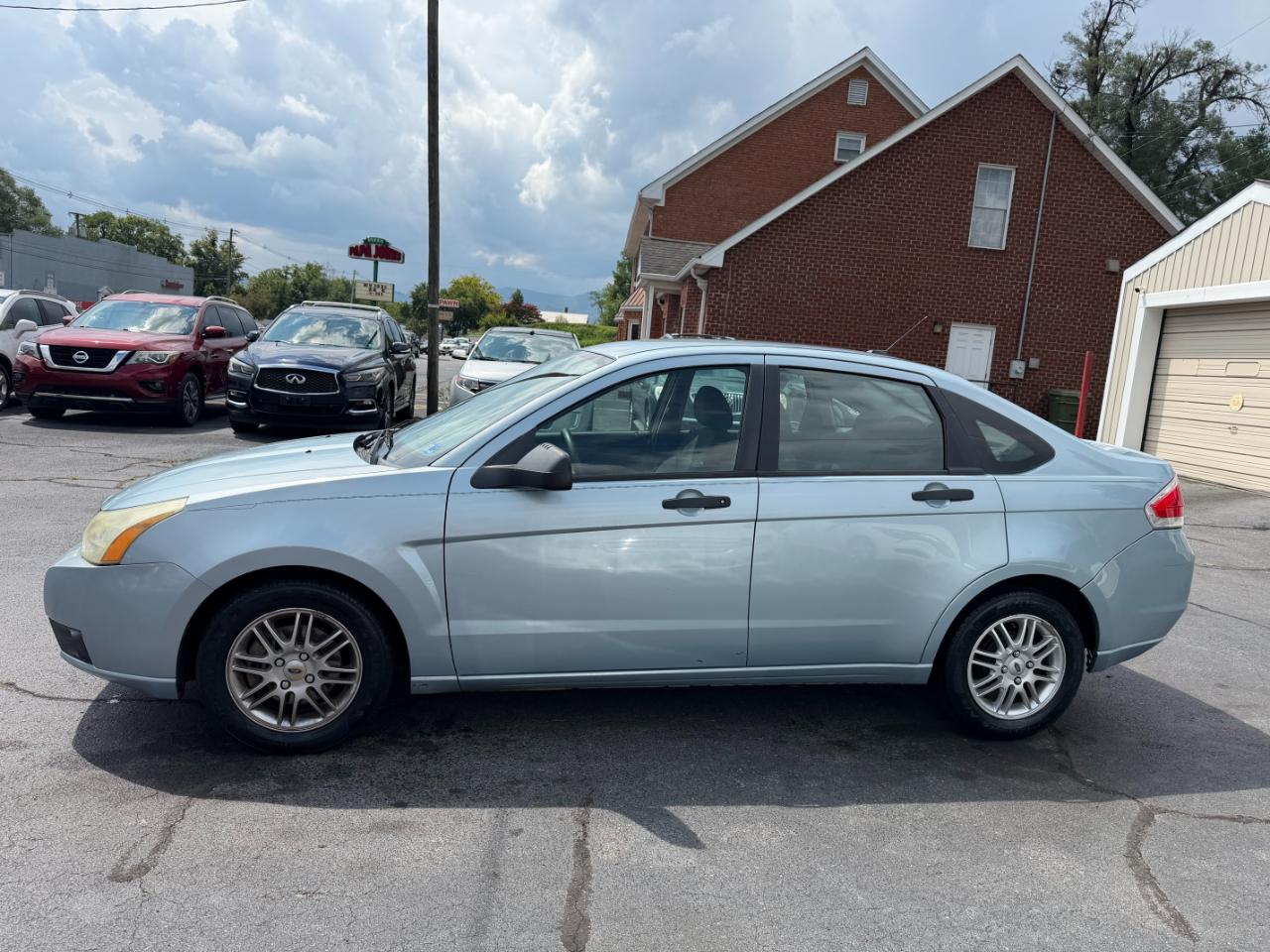 Ford Focus SE Sedan 2009