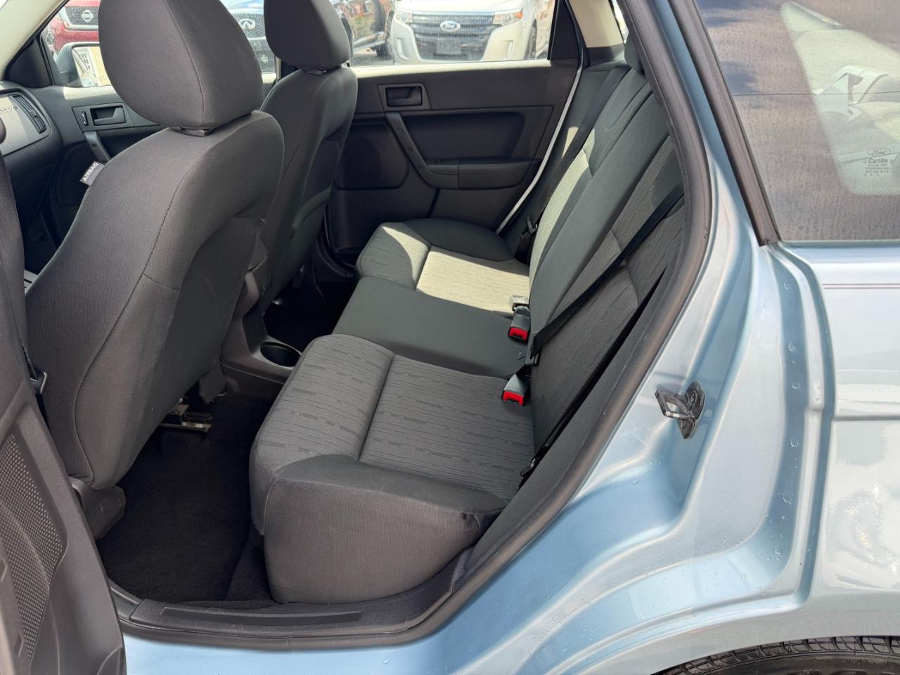 Ford Focus SE Sedan 2009