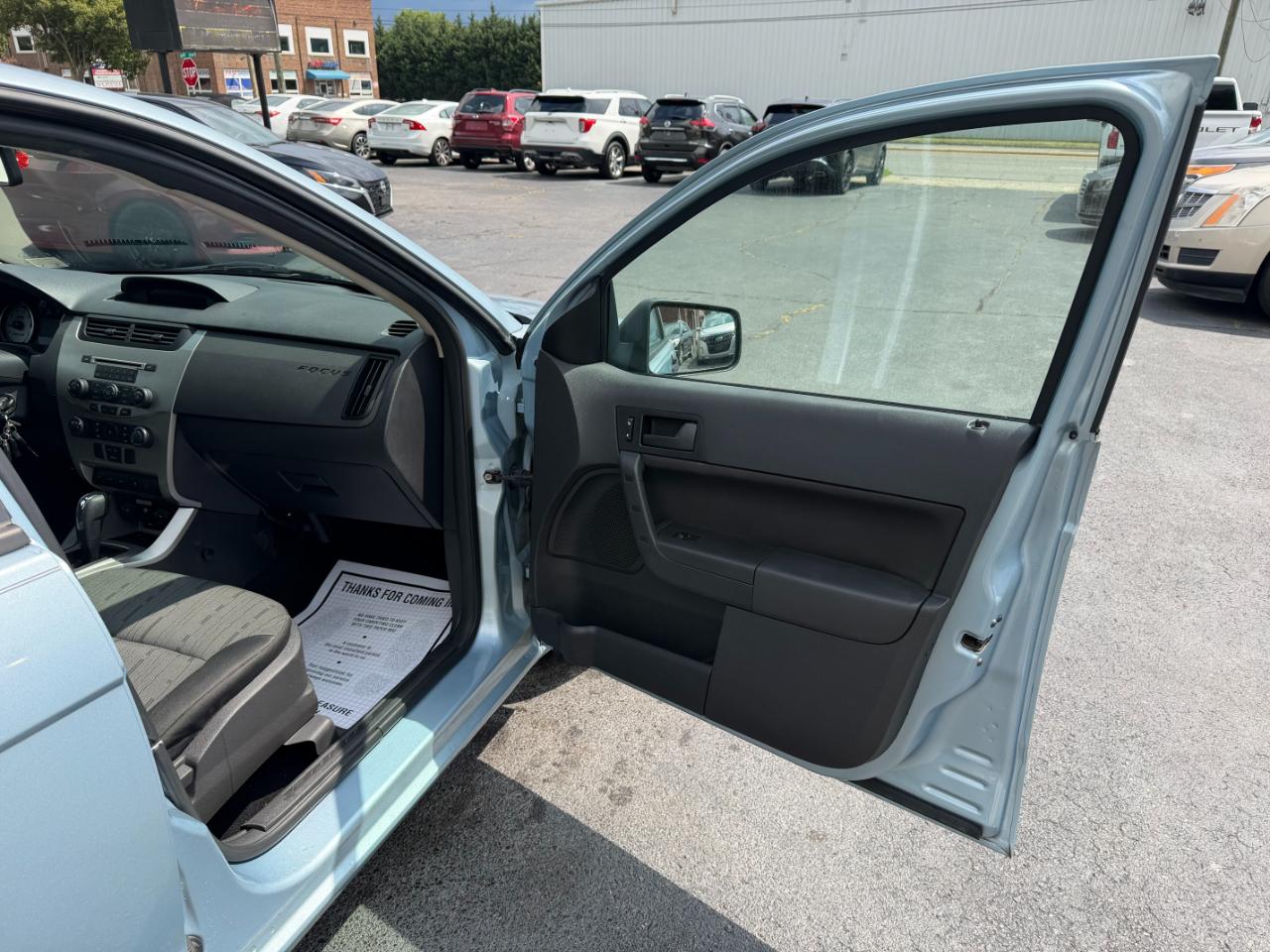 Ford Focus SE Sedan 2009