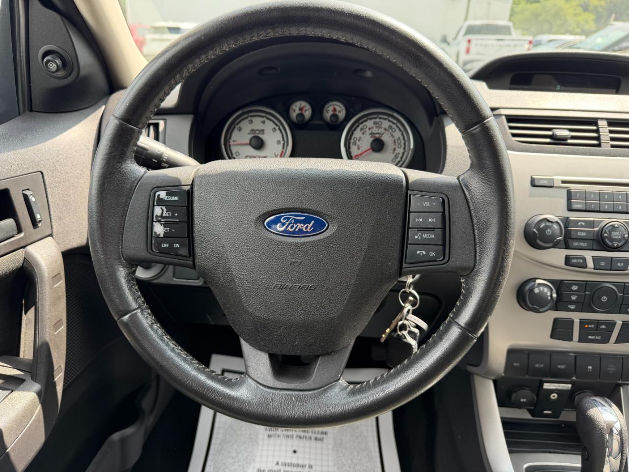 Ford Focus SE Sedan 2009