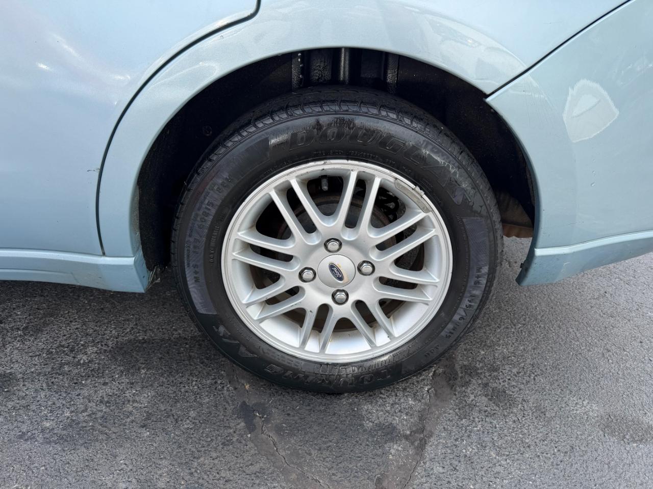 Ford Focus SE Sedan 2009