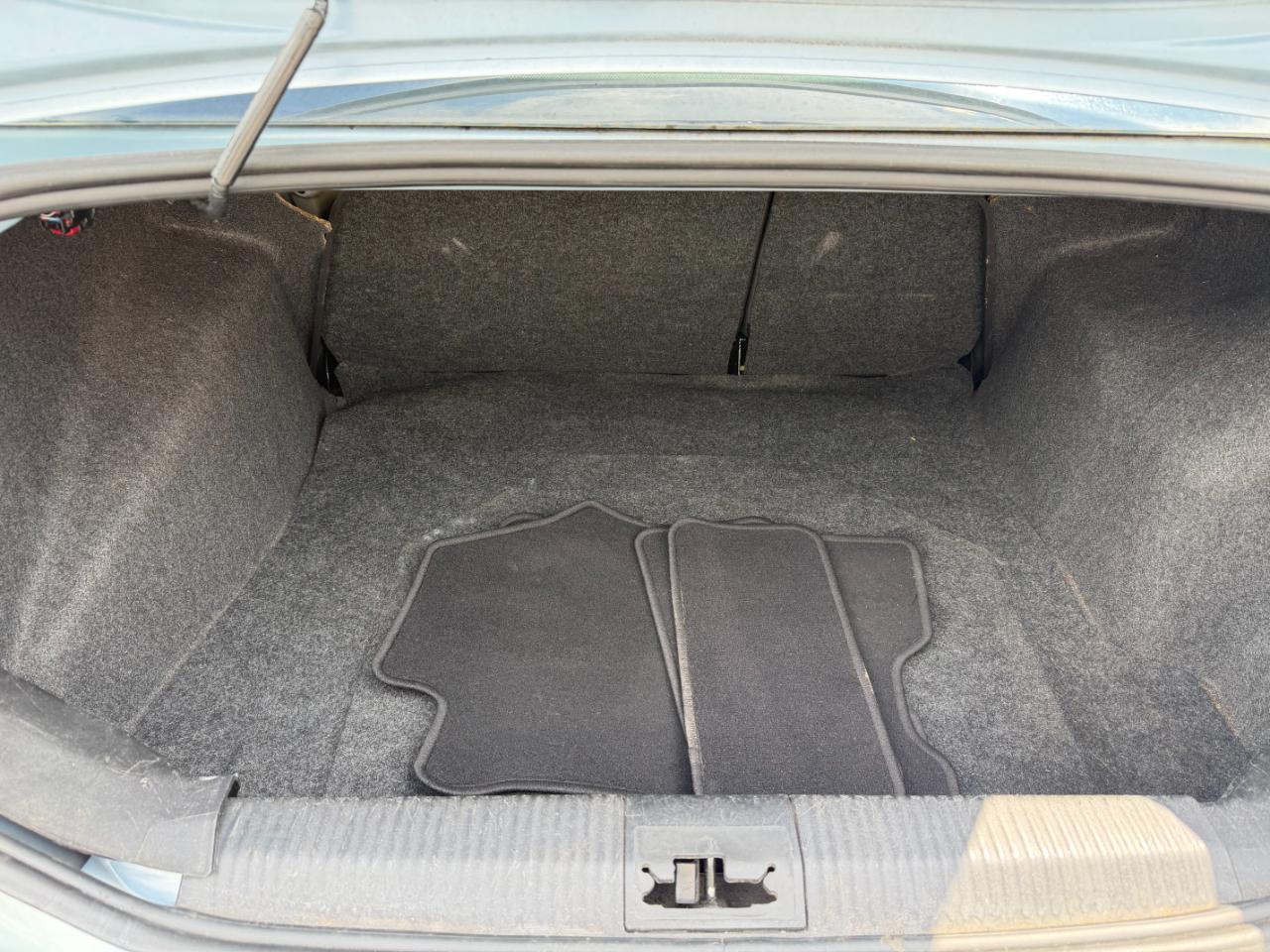 Ford Focus SE Sedan 2009