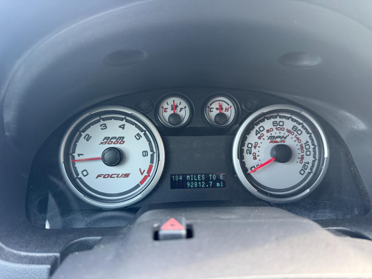 Ford Focus SE Sedan 2010