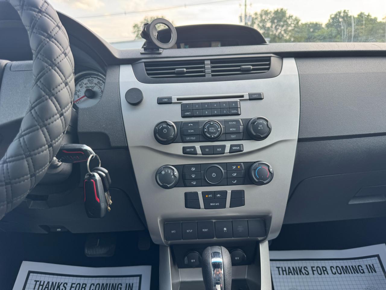 Ford Focus SE Sedan 2010