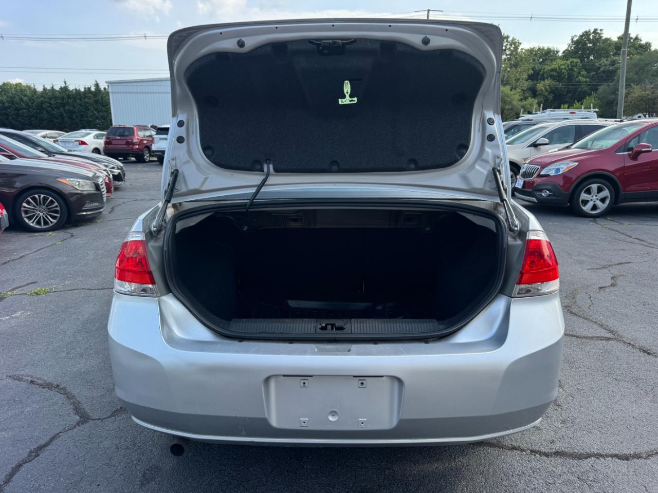 Ford Focus SE Sedan 2010