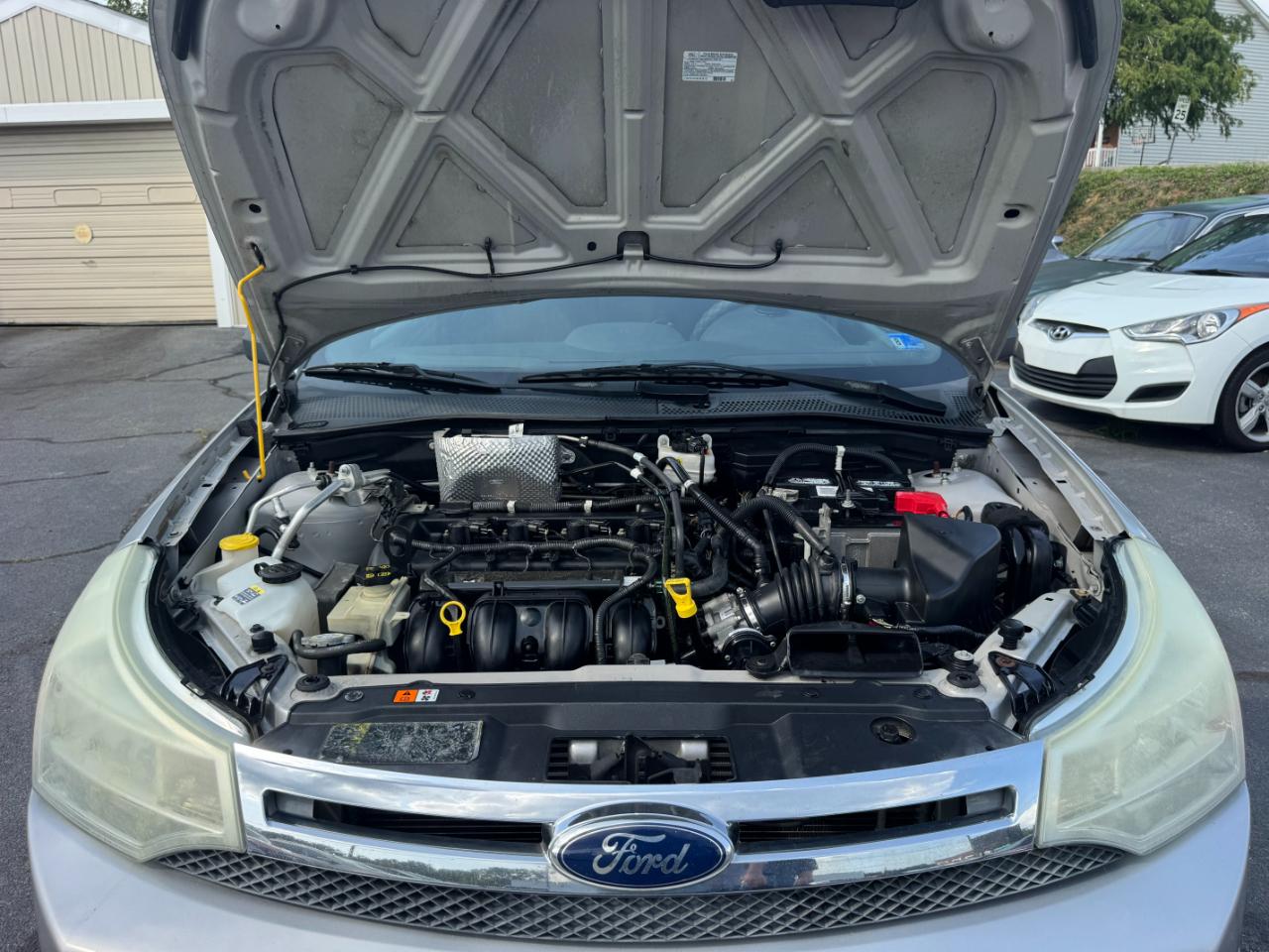 Ford Focus SE Sedan 2010