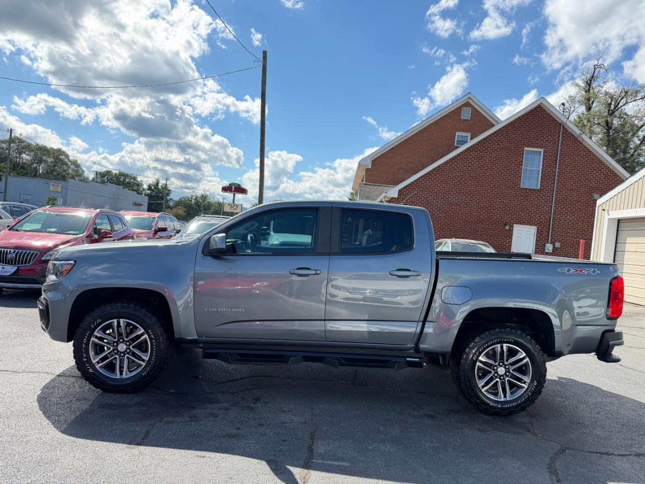 Chevrolet Colorado W/T Crew Cab 4WD 2021