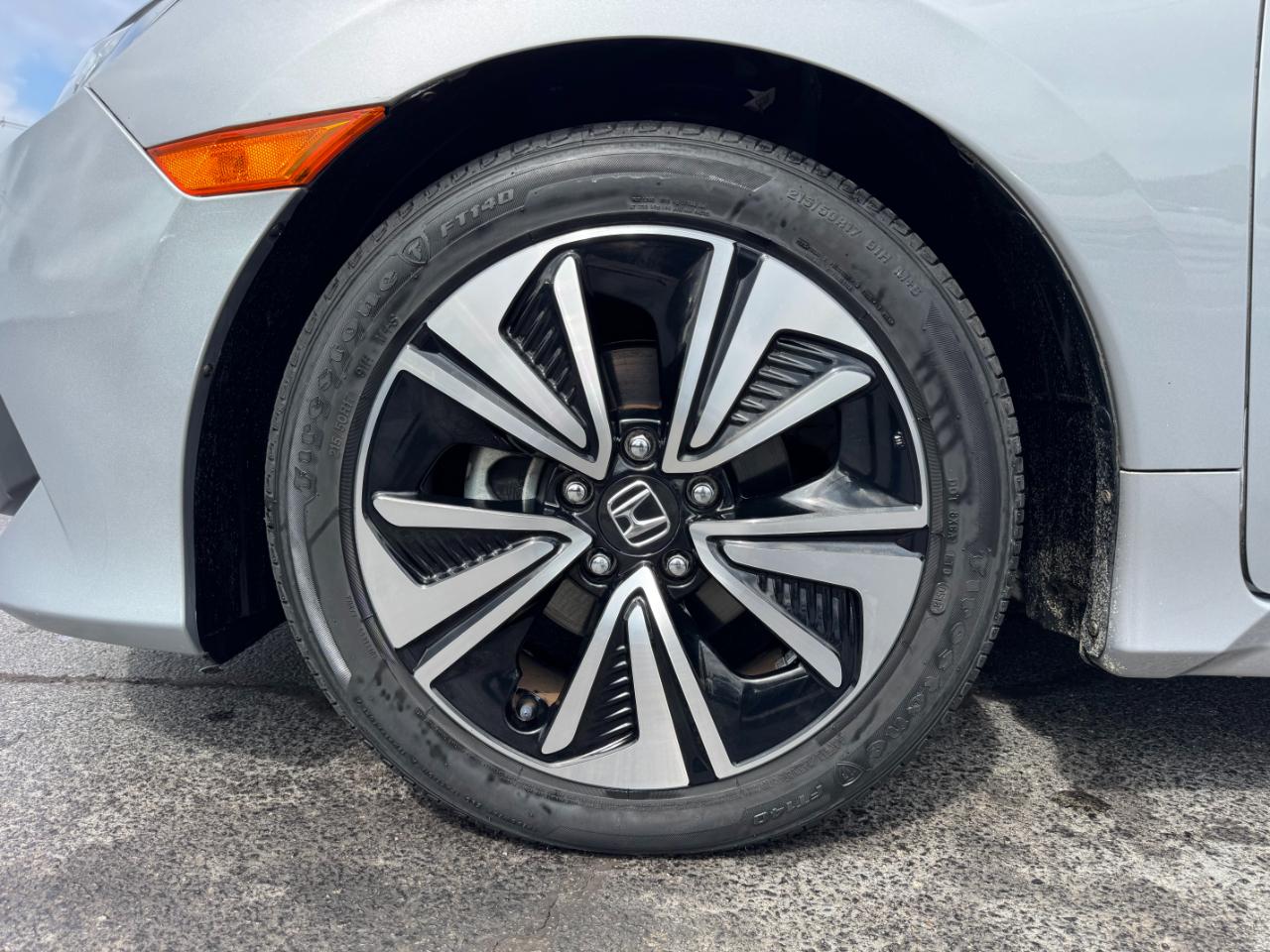Honda Civic EX-L Sedan 2018
