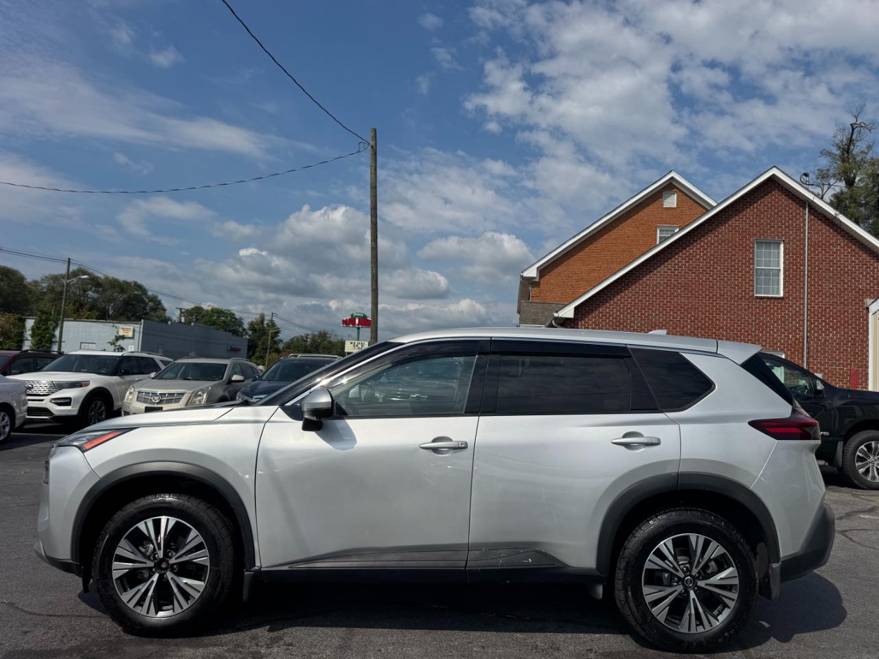 Nissan Rogue SV 2021