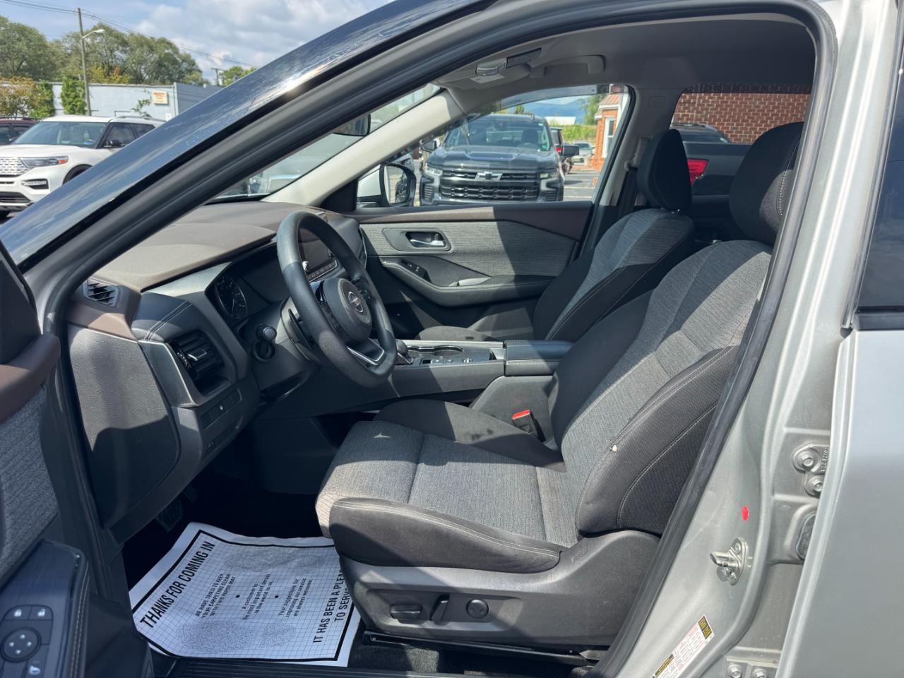 Nissan Rogue SV 2021