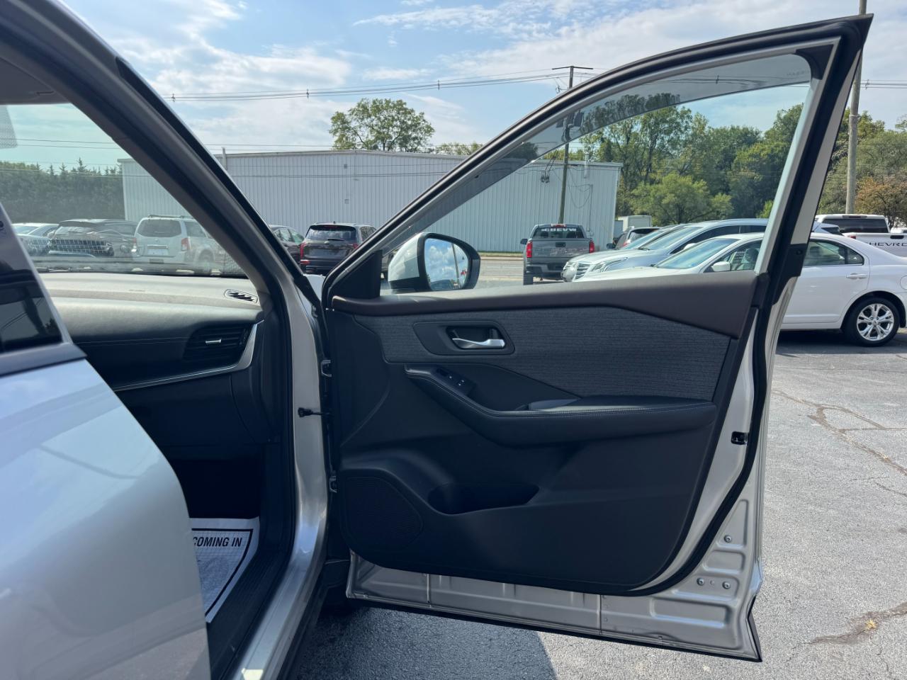 Nissan Rogue SV 2021