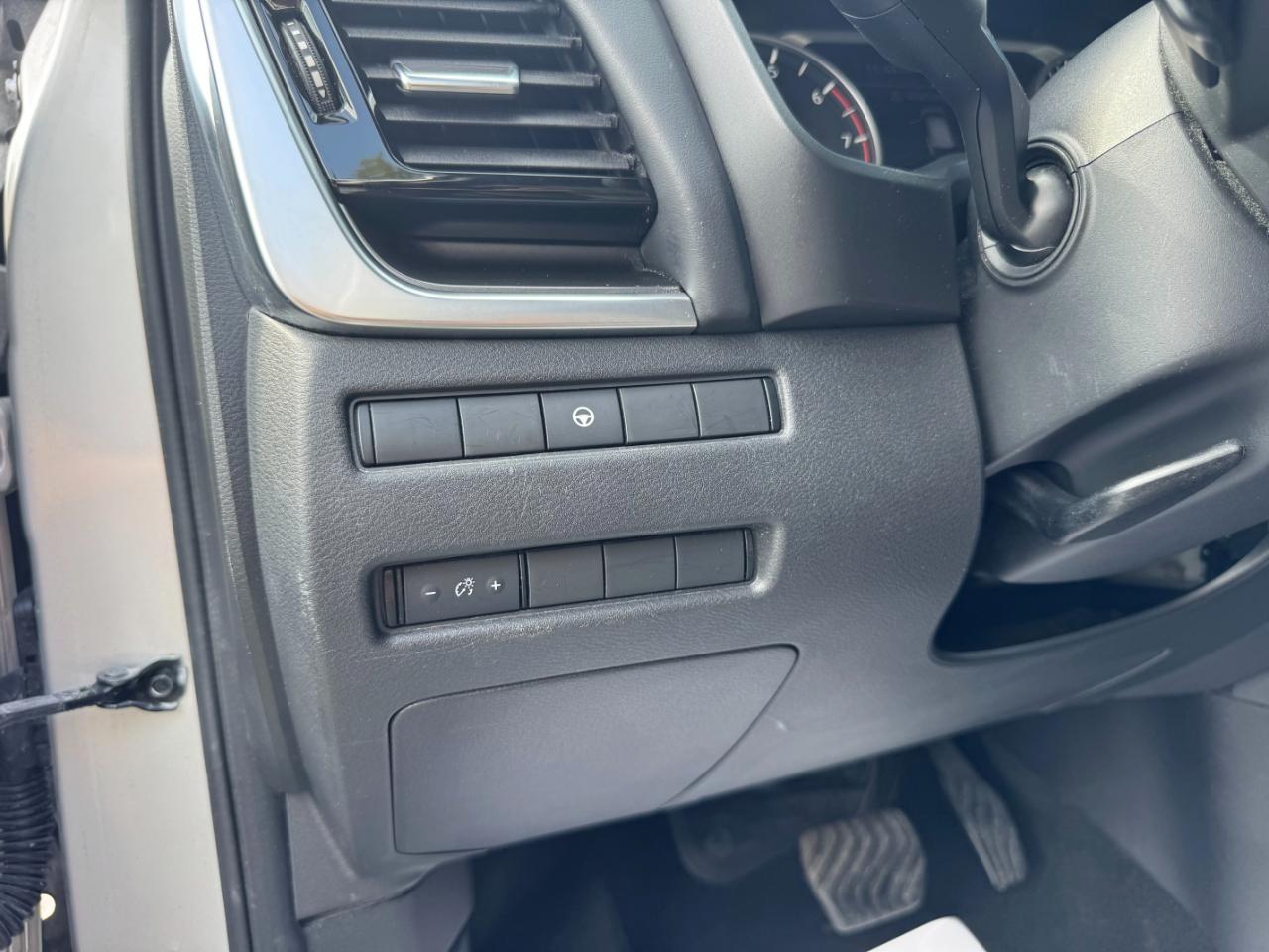 Nissan Rogue SV 2021