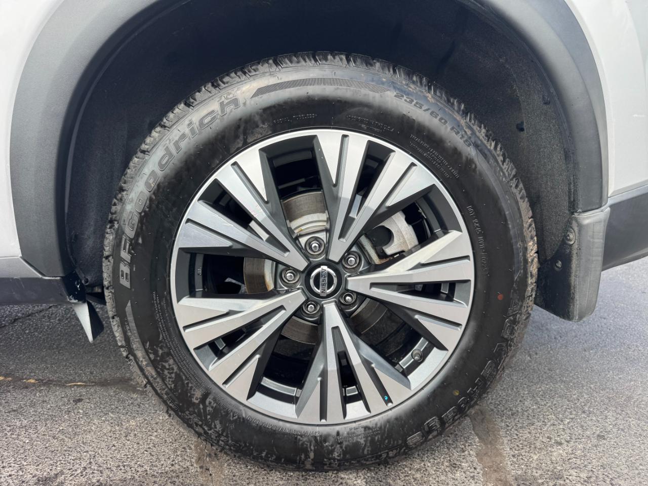 Nissan Rogue SV 2021