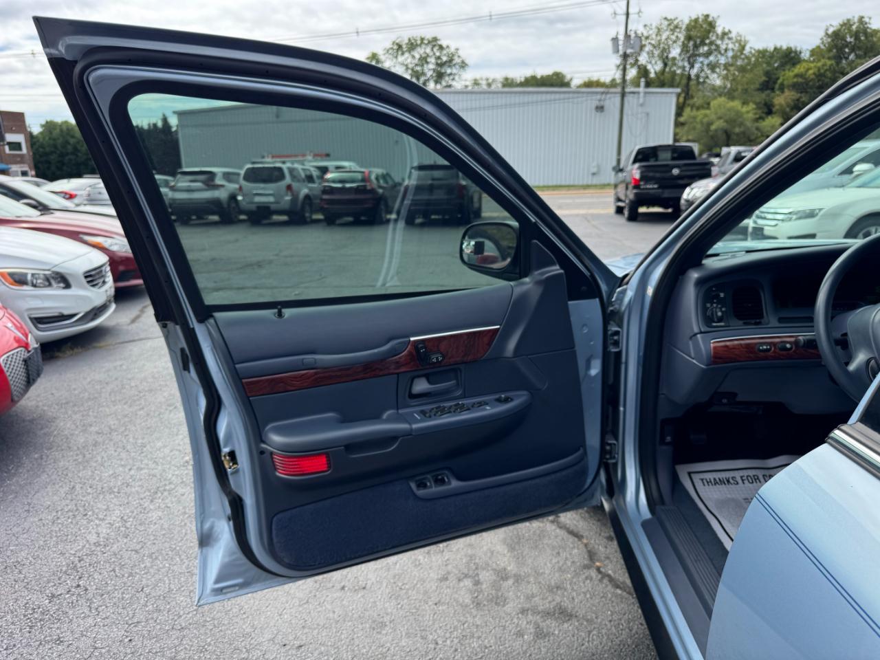 Mercury Grand Marquis LS 2001