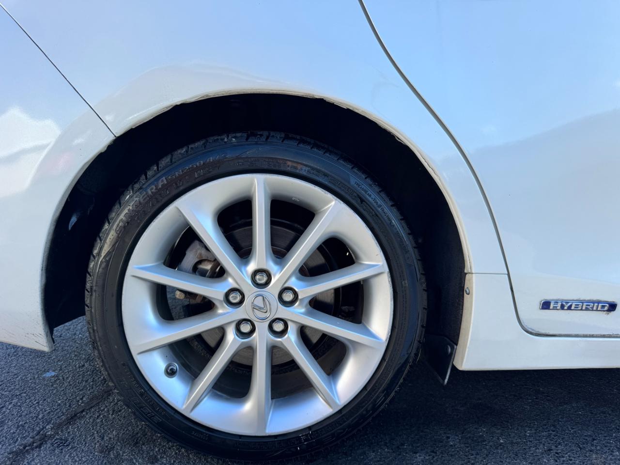 Lexus CT 200h Hybrid 4D Hatchback 2015