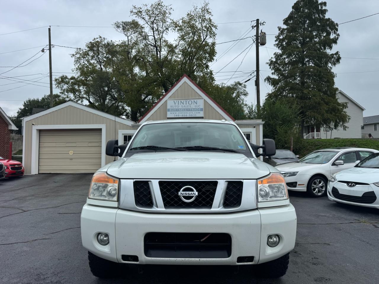 Nissan Titan PRO-4X Crew Cab 4WD SWB 2013