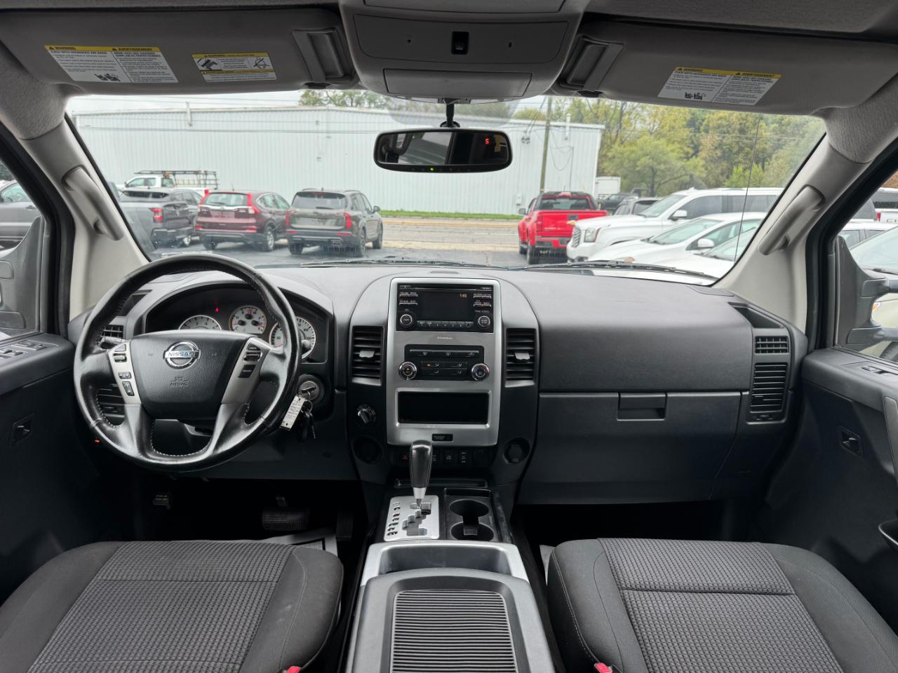 Nissan Titan PRO-4X Crew Cab 4WD SWB 2013