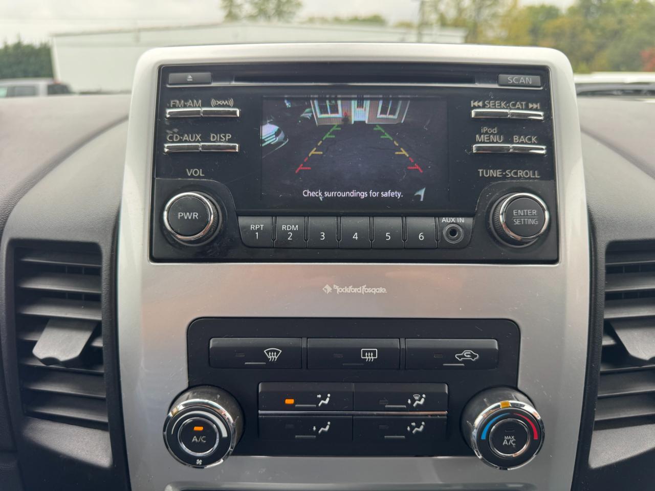 Nissan Titan PRO-4X Crew Cab 4WD SWB 2013