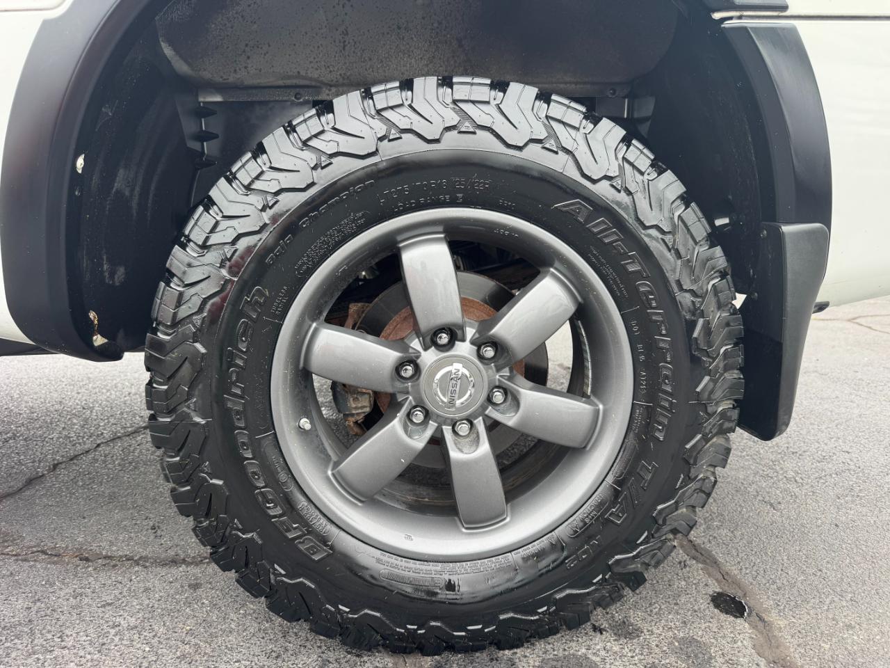 Nissan Titan PRO-4X Crew Cab 4WD SWB 2013