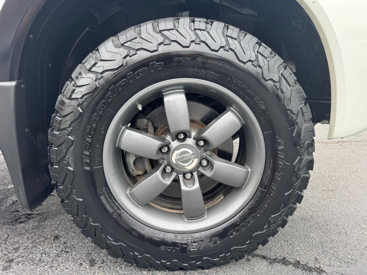 Nissan Titan PRO-4X Crew Cab 4WD SWB 2013