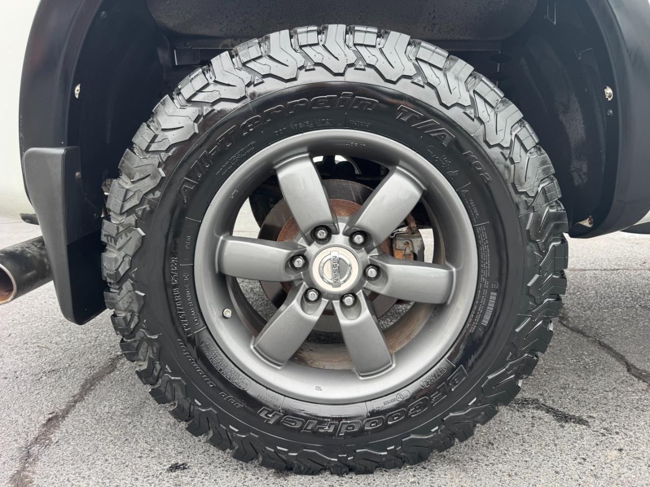 Nissan Titan PRO-4X Crew Cab 4WD SWB 2013