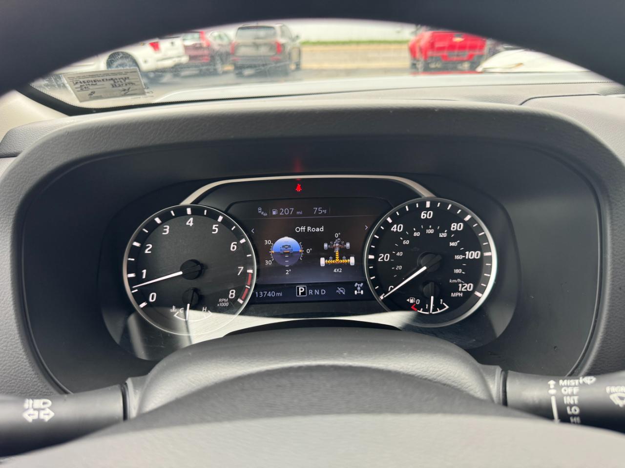 Nissan Frontier SV Crew Cab 4WD 2025