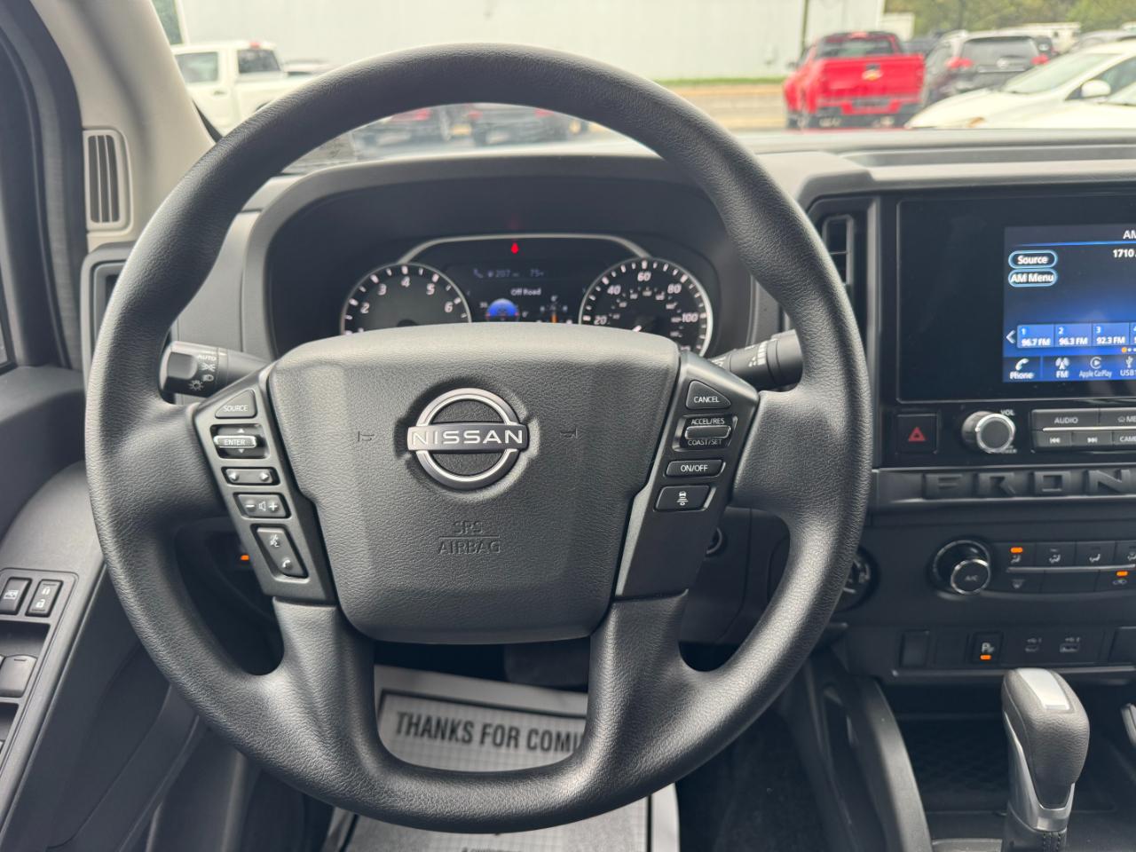 Nissan Frontier SV Crew Cab 4WD 2025