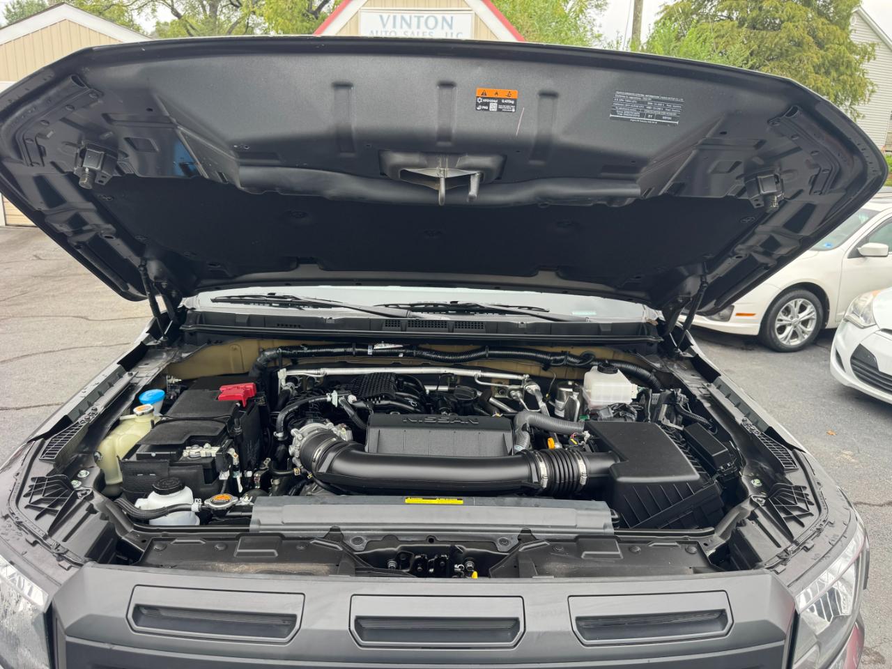 Nissan Frontier SV Crew Cab 4WD 2025