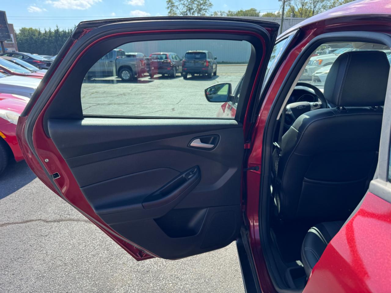 Ford Focus SE Sedan 2013