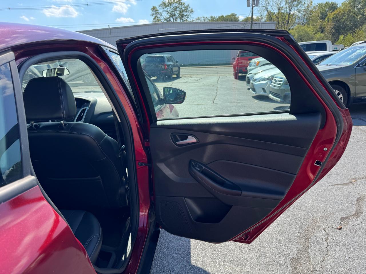 Ford Focus SE Sedan 2013