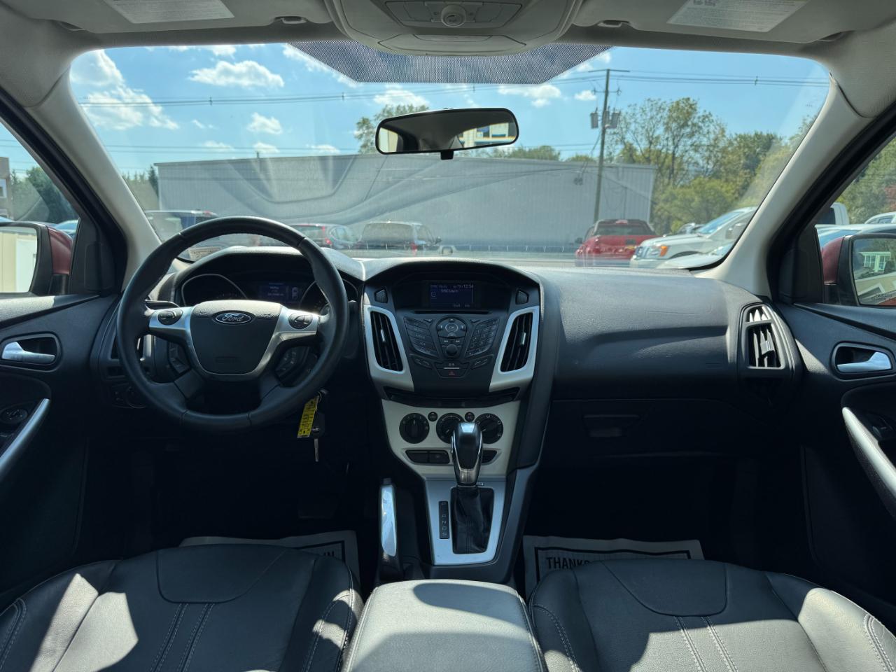Ford Focus SE Sedan 2013