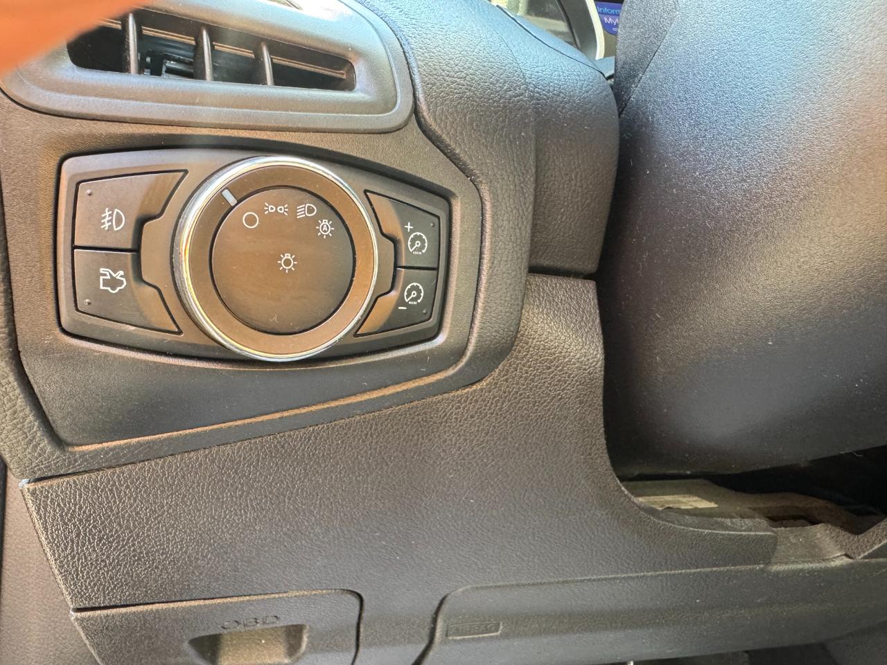 Ford Focus SE Sedan 2013