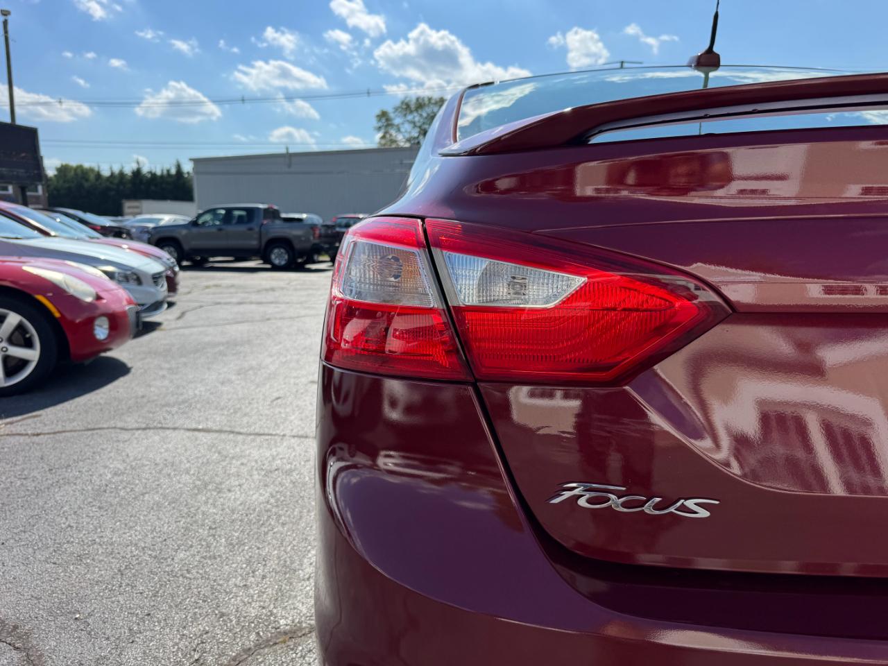 Ford Focus SE Sedan 2013