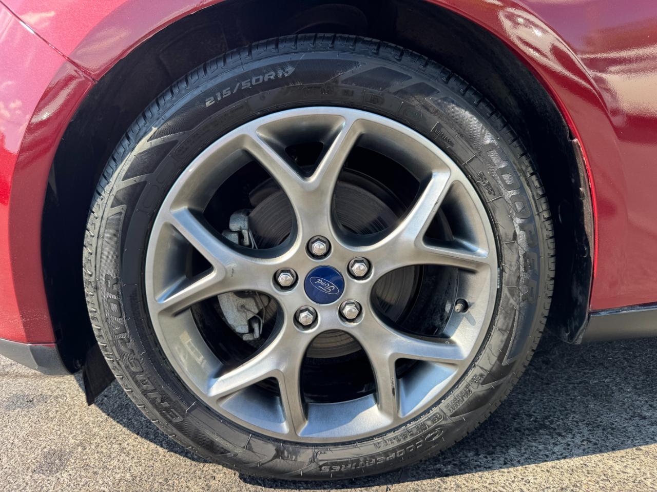 Ford Focus SE Sedan 2013