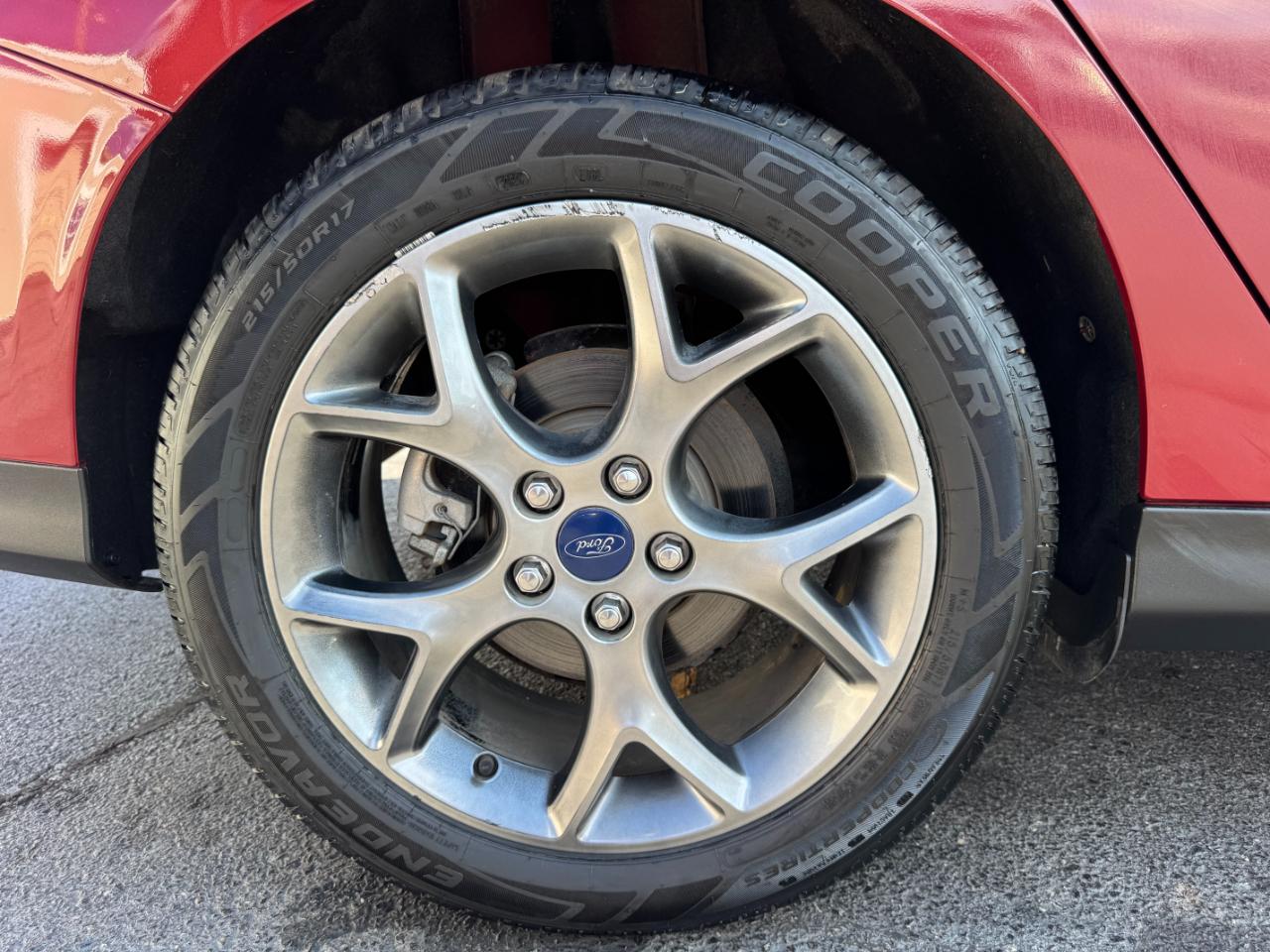 Ford Focus SE Sedan 2013