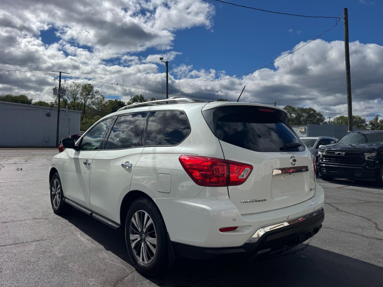 Nissan Pathfinder Platinum 4WD 2017