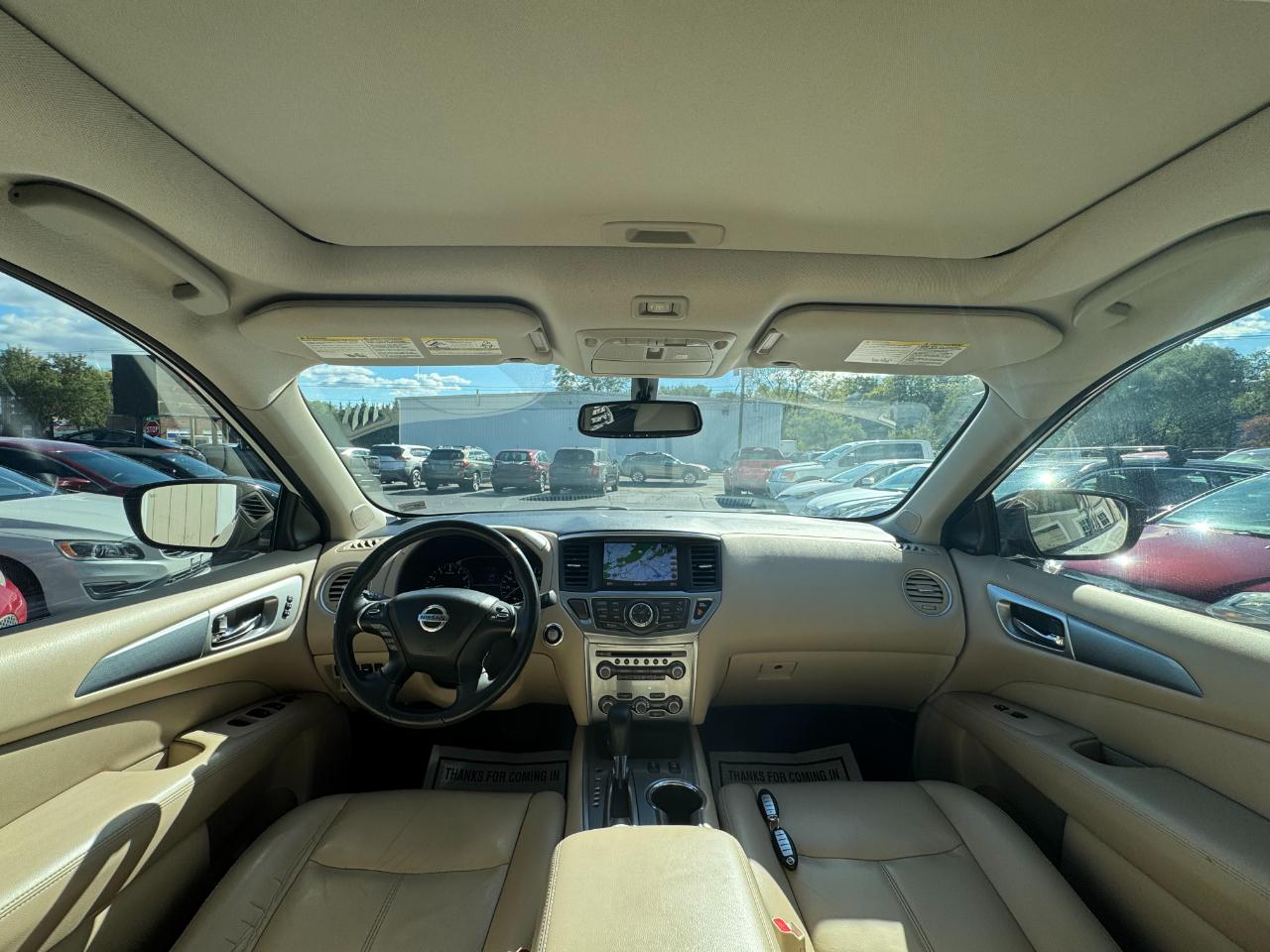 Nissan Pathfinder Platinum 4WD 2017