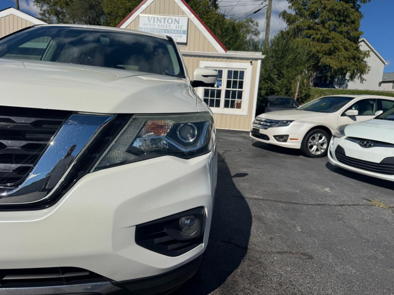 Nissan Pathfinder Platinum 4WD 2017