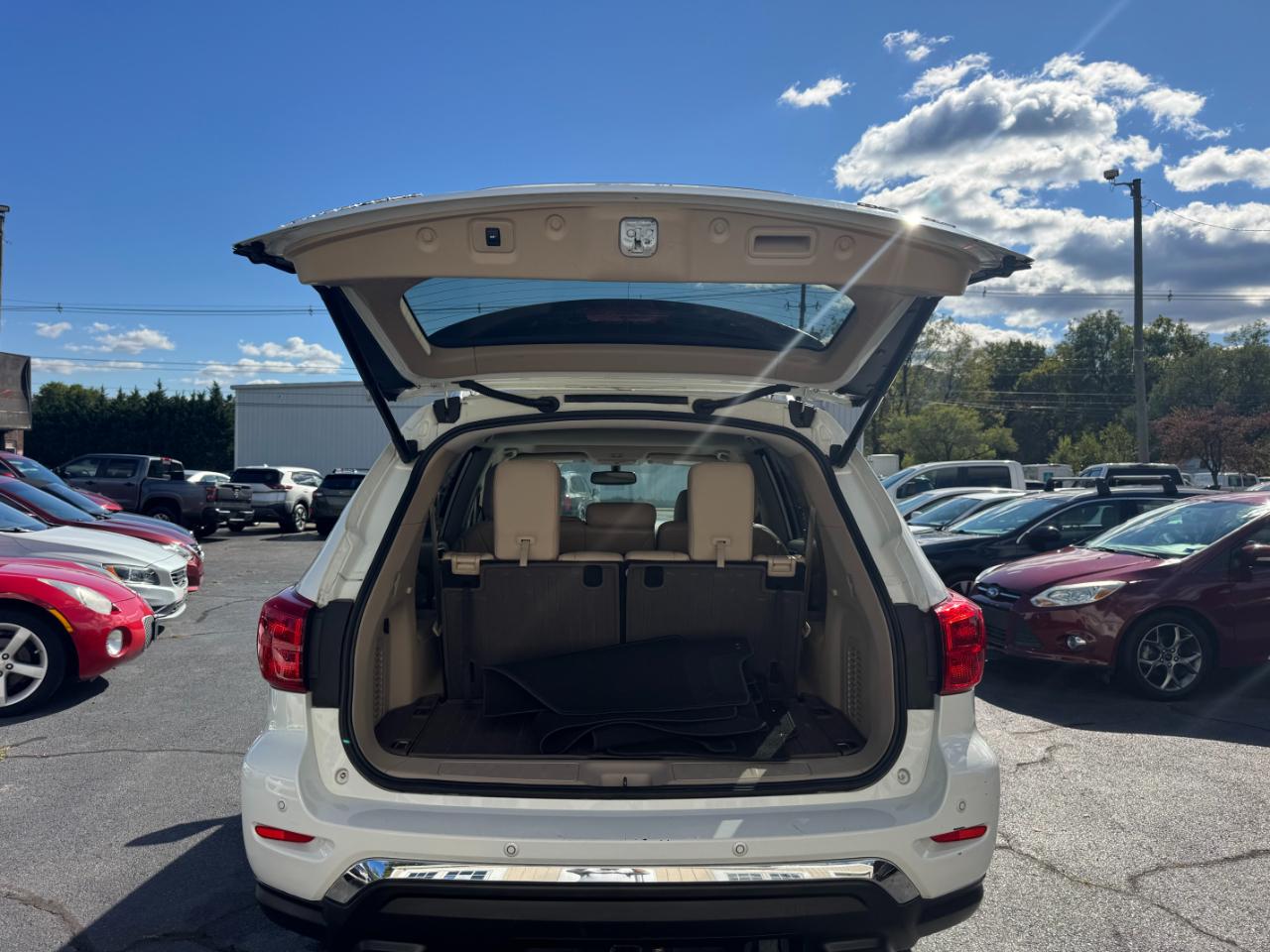 Nissan Pathfinder Platinum 4WD 2017