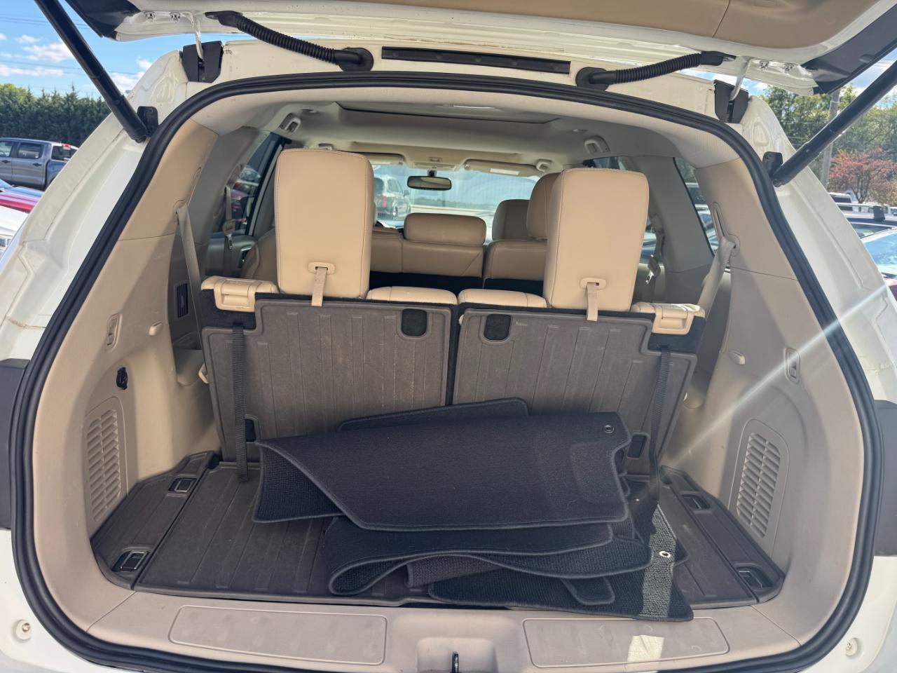 Nissan Pathfinder Platinum 4WD 2017