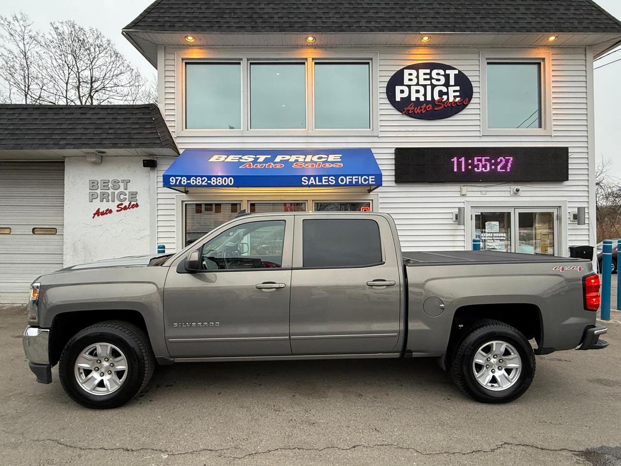 Chevrolet Silverado 1500 4WD Crew Cab 143.5" LT w/1LT 2017