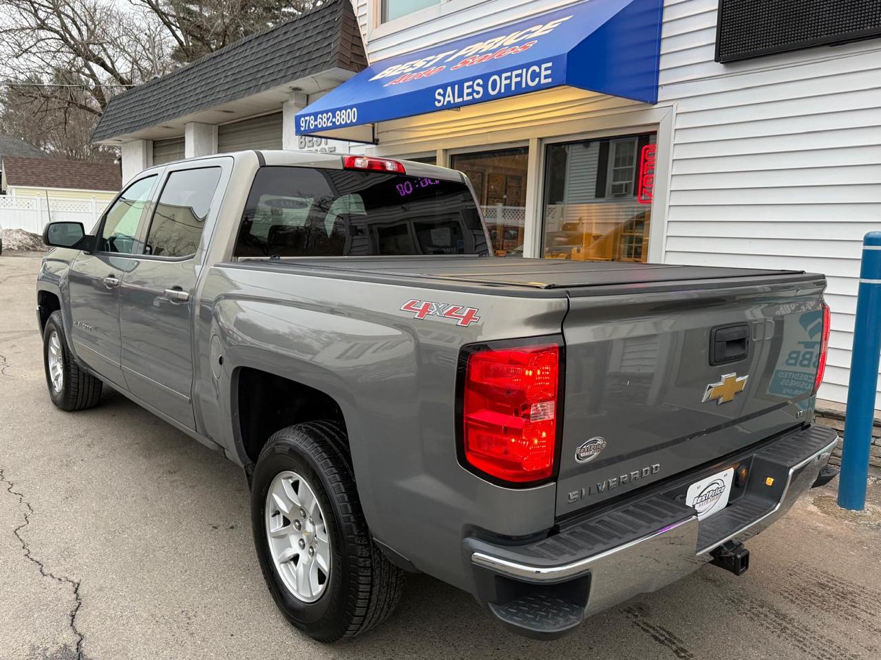 Chevrolet Silverado 1500 4WD Crew Cab 143.5" LT w/1LT 2017