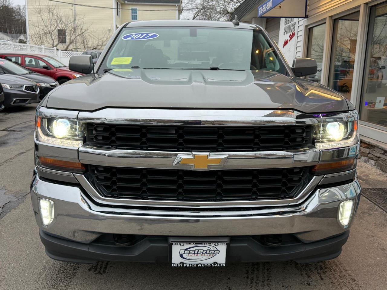 Chevrolet Silverado 1500 4WD Crew Cab 143.5" LT w/1LT 2017